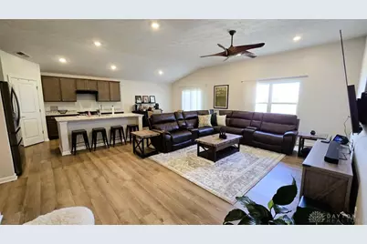 1702 Chevington Chase, Tipp City, OH 45371 - Photo 7