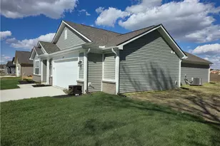 1702 Chevington Chase, Tipp City, OH 45371 - Photo 43