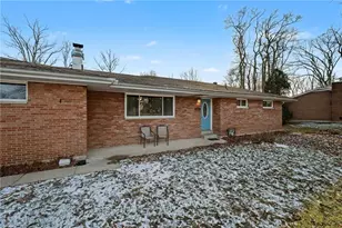 3436 S Dakar Dr, Beavercreek, OH 45431 - Photo 9
