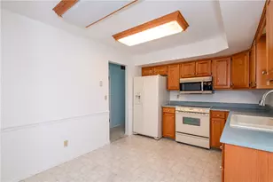 1382 Rawlings Dr, Fairborn, OH 45324 - Photo 11