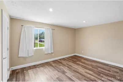 1823 Sheltering Tree Drive, West Carrollton, OH 45449 - Photo 21