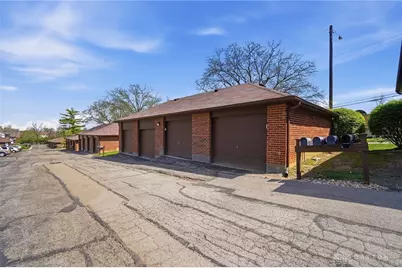 1823 Sheltering Tree Drive, West Carrollton, OH 45449 - Photo 43