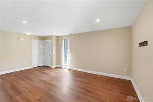 1823 Sheltering Tree Dr, West Carrollton, OH 45449 - Photo 9