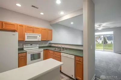 4424 Straight Arrow, Beavercreek, OH 45430 - Photo 3