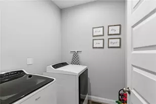 1267 Autumnview Dr, Batavia, OH 45103 - Photo 1