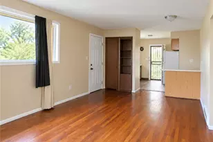 5026 Hackett Dr, Jefferson Twp, OH 45417 - Photo 3