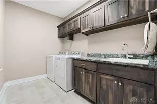 9440 Old Bridge Dr, Washington Twp, OH 45458 - Photo 57