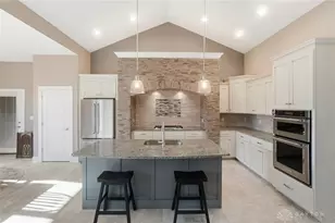 9440 Old Bridge Dr, Washington Twp, OH 45458 - Photo 31