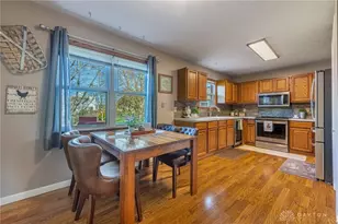 1011 Brookwood Ct, Fairborn, OH 45324 - Photo 9