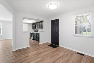 1337 Heatherdale Dr, Kettering, OH 45429 - Photo 11