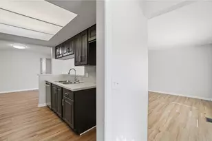 1337 Heatherdale Dr, Kettering, OH 45429 - Photo 5