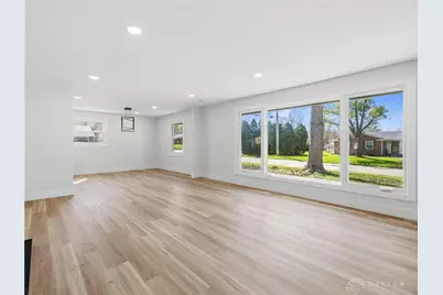 801 Southford Avenue, Washington Twp, OH 45429 - Photo 5