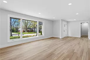 801 Southford Ave, Washington Twp, OH 45429 - Photo 3