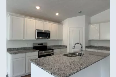1240 Wind Rock Drive, Tipp City, OH 45373 - Photo 5