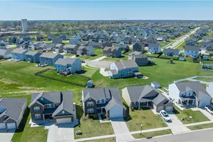 3063 White Ash Dr, Tipp City, OH 45371 - Photo 5