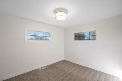 1030 Chateau Drive, Kettering, OH 45429 - Photo 15