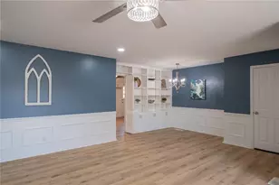 1030 Chateau Dr, Kettering, OH 45429 - Photo 5