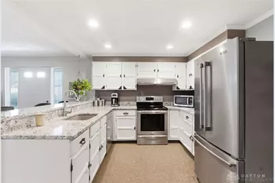 6630 Geen Lee Ct, Huber Heights, OH 45424 - Photo 9