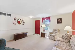 6630 Greenlee Ct, Huber Heights, OH 45424 - Photo 3