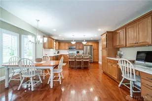 1357 Chelsea Ct, Beavercreek, OH 45434 - Photo 9