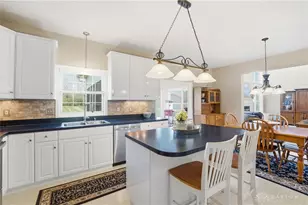 2542 Katie Dr, Turtlecreek Twp, OH 45036 - Photo 15