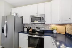 2542 Katie Dr, Turtlecreek Twp, OH 45036 - Photo 17