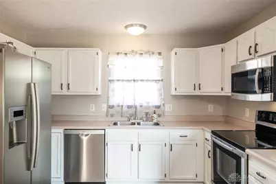 1499 Farrington, Kettering, OH 45420 - Photo 7