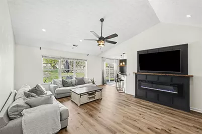 2460 Miami Village Drive, Miamisburg, OH 45342 - Photo 7