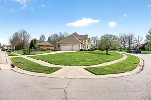 8470 Koster Ln, Washington Twp, OH 45458 - Photo 5