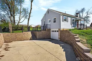 1837 Pinecrest Dr, Dayton, OH 45414 - Photo 23