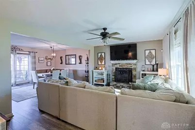 615 Saint James Place, Trenton, OH 45067 - Photo 5