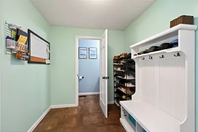 689 Chipplegate Drive, Centerville, OH 45459 - Photo 27