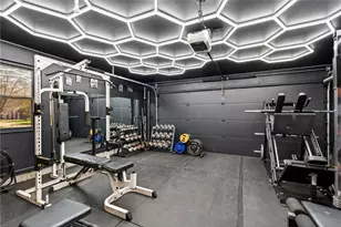 689 Chipplegate Dr, Centerville, OH 45459 - Photo 29