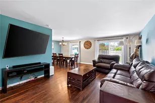 689 Chipplegate Dr, Centerville, OH 45459 - Photo 9