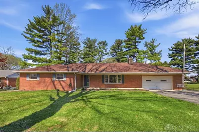 814 Wellington Drive, Springfield Twp, OH 45506 - Photo 3