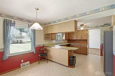 814 Wellington Drive, Springfield Twp, OH 45506 - Photo 15