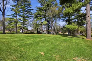 814 Wellington Dr, Springfield Twp, OH 45506 - Photo 45