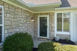 1500 Turnberry Village Dr, Washington Twp, OH 45458 - Photo 5