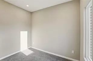 710 Deerhurst Dr, Vandalia, OH 45377 - Photo 5