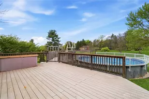 1650 E Slater Ct, Beavercreek Twp, OH 45385 - Photo 5