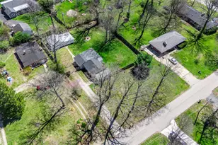 1704 Shady Ln, Beavercreek, OH 45432 - Photo 5