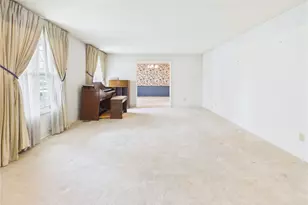 239 Hickory Dr, Greenville, OH 45331 - Photo 3