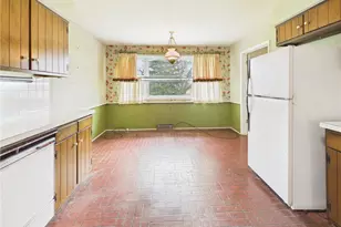 239 Hickory Dr, Greenville, OH 45331 - Photo 9