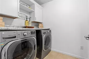 9755 Crooked Creek Dr, Clear Creek Township, OH 45458 - Photo 27