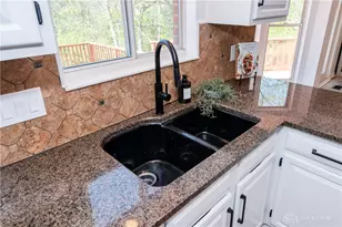 5429 Brigade Ct, Green Township, OH 45239 - Photo 9