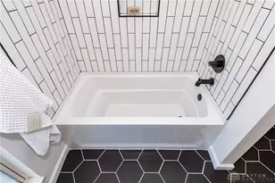 5429 Brigade Ct, Green Township, OH 45239 - Photo 21