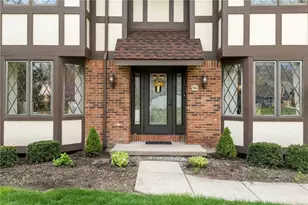 4249 Brewster's Run Ct, Bellbrook, OH 45305 - Photo 5