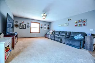 790 Chaucer Ln, Tipp City, OH 45371 - Photo 11