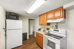 1864 Burrowes Blvd, Fairborn, OH 45324 - Photo 9