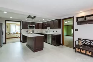 517 Princewood Ave, Washington Twp, OH 45429 - Photo 7